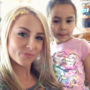 Meet your Posher, Eliza